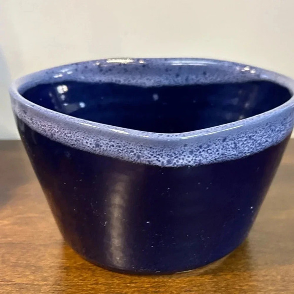 Cobalt Blue White & Blue Drip Top, Heart Shaped Studio Pottery Bowl, Signed NICE - Picture 3 of 10